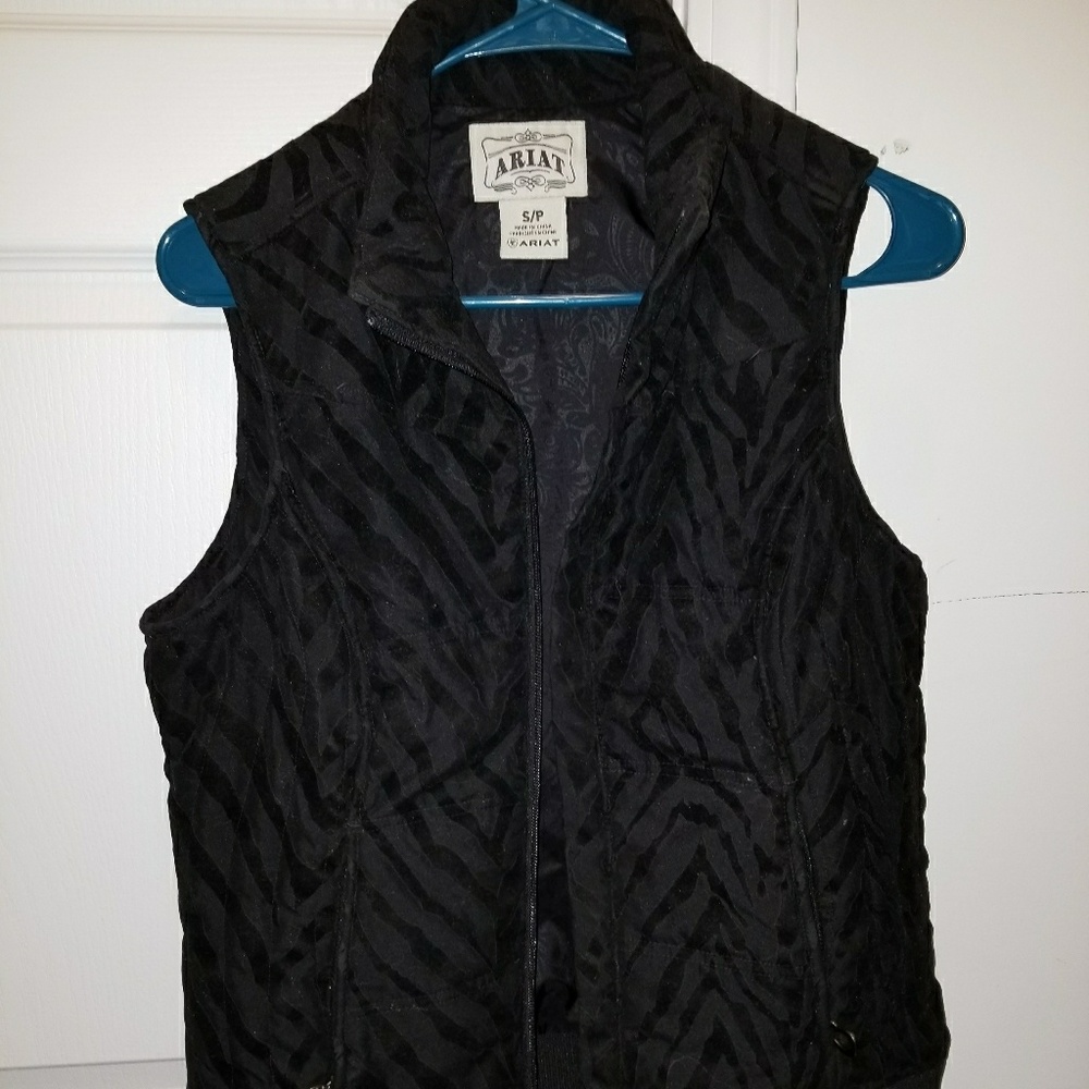 Ariat black vest